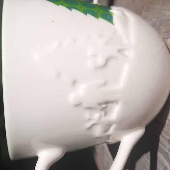 Starbucks 2006 3D Winter Scene + Christmas Tree Holiday Ceramic Mug 16oz. - Picture 3 of 6